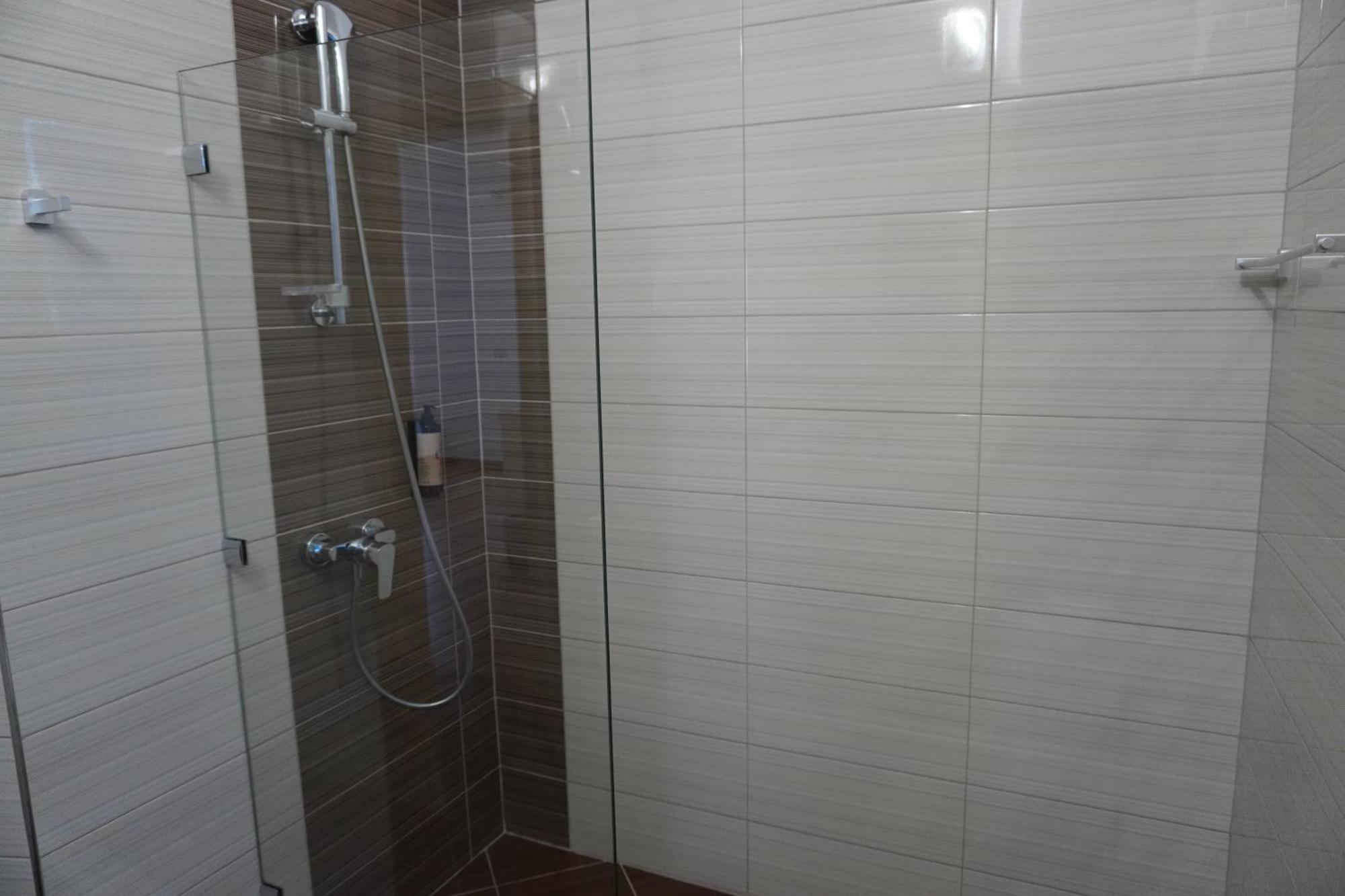 Hotel Agel Sarandë Zimmer foto