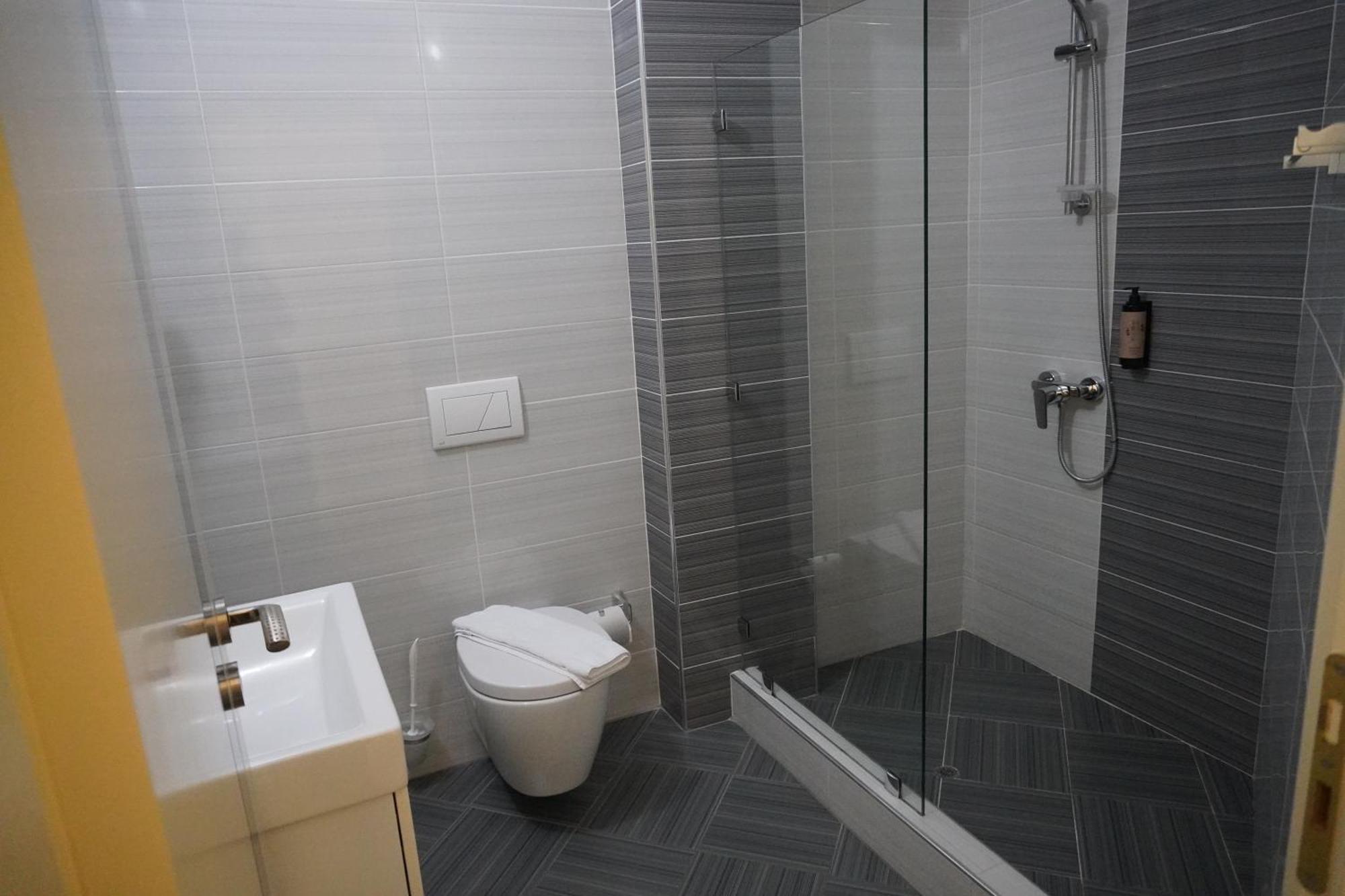 Hotel Agel Sarandë Zimmer foto