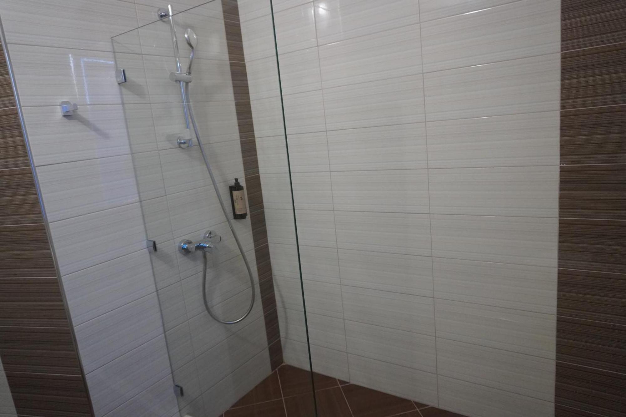 Hotel Agel Sarandë Zimmer foto