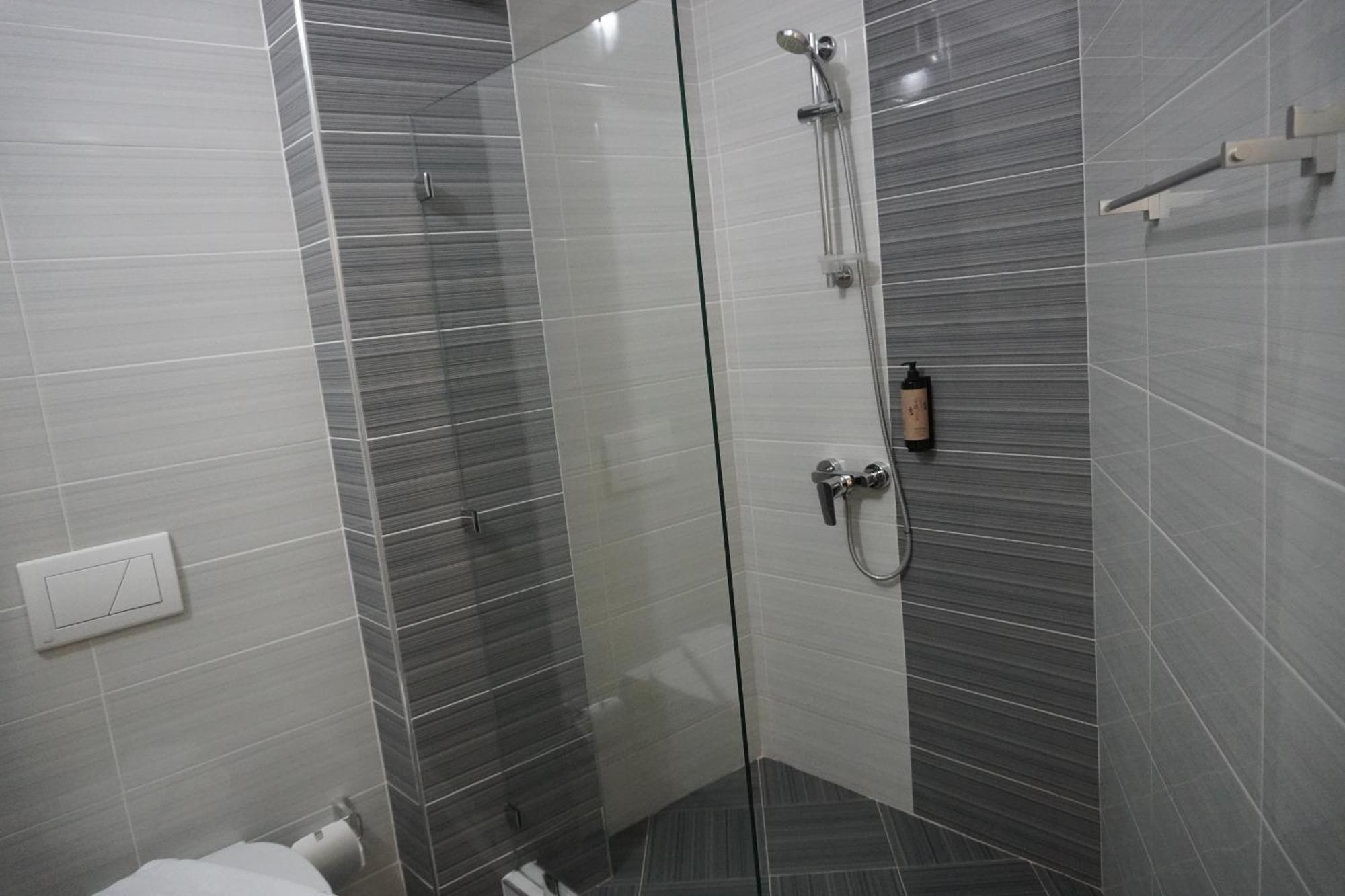 Hotel Agel Sarandë Zimmer foto